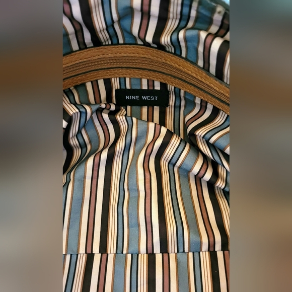 VINTAGE Y2K NINE WEST CANVAS HAND BAG W/PUC TRIM ~ EXCELLENT CONDITION - Picture 5 of 6